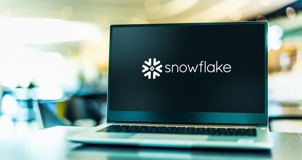 snowflake-laptop-web-1600